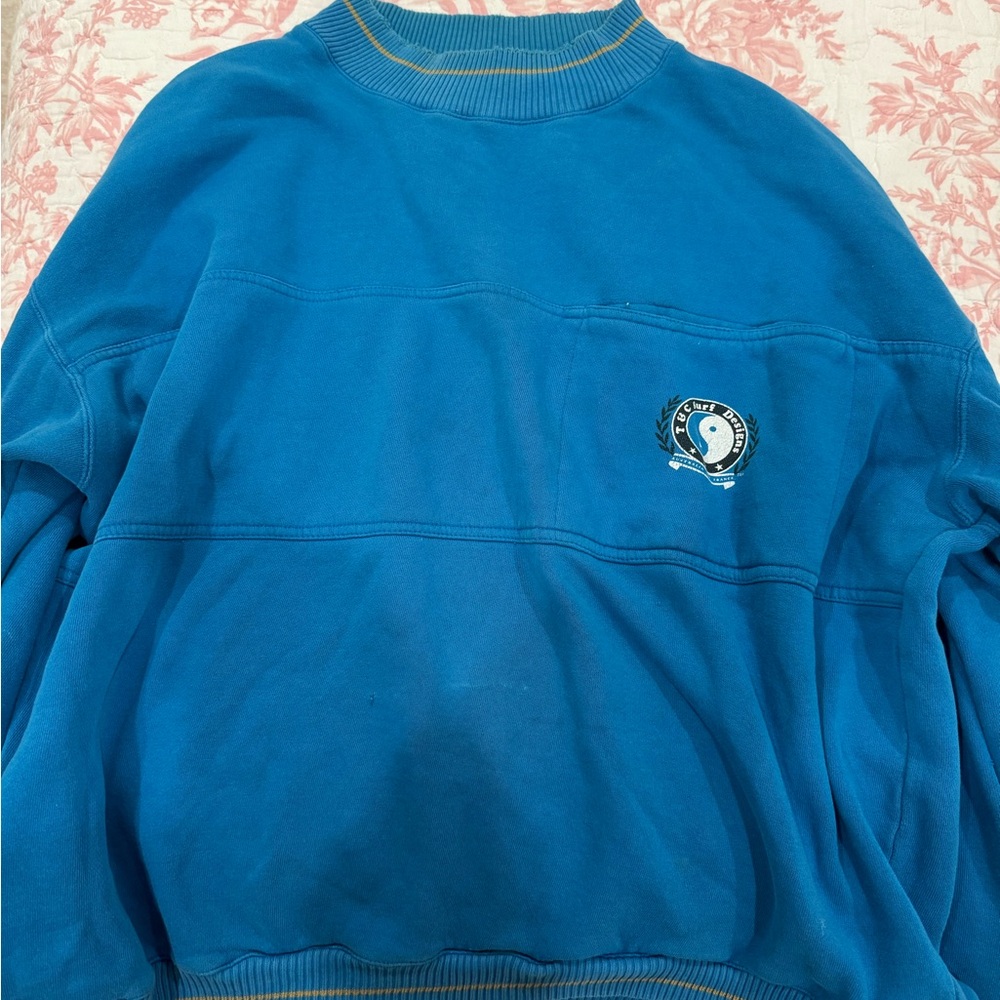 Vintage T&C Surf Blue MockNeck Sweatshirt with Logo